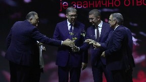 SRBIJA U PRVIH 9 MESECI OSTVARILA VIŠE OD 10 MILIONA NOĆENJA Vučić: Malo koji deo naše privrede je tako uspešan i toliko mnogo i toliko snažno napredovao kao naša vinarska industrija