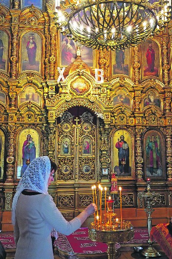 MOLITVA KOJA RASTERUJE DEMONE Sveštenik otkriva kako zaštititi dušu od nečastivih sila tokom Božićnog posta