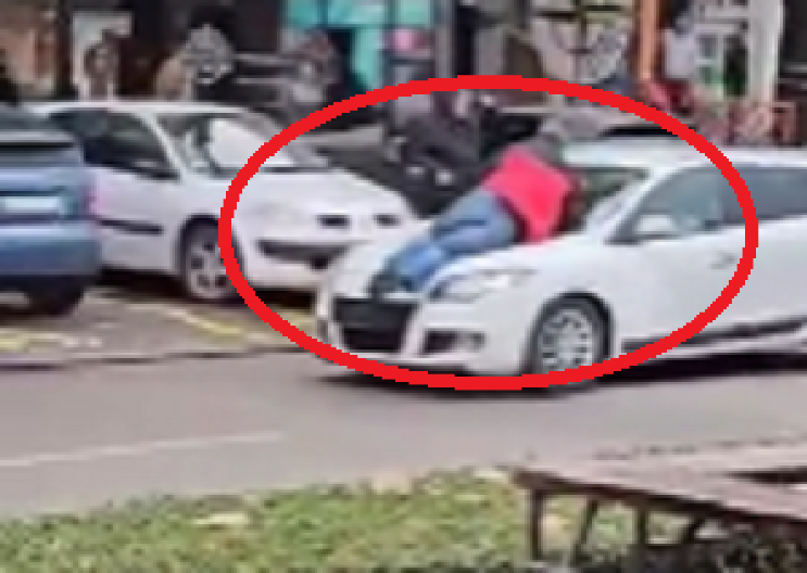 ĐILASOVI LJUDI SKAČU LJUDIMA NA KOLA Gazda im je naredio haos i izazivanje krvoprolića, OVO JE DNO DA NEMA DALJE (VIDEO)