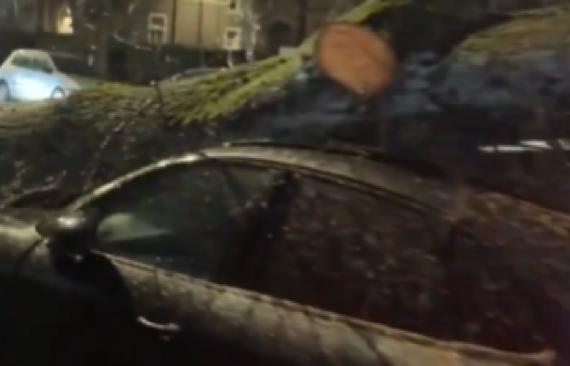 OLUJA ''DARA'' PRAVI RUSVAJ PO EVROPI! Građanima upućeno HITNO crveno upozorenje, na hiljade letova otkazano! (VIDEO)