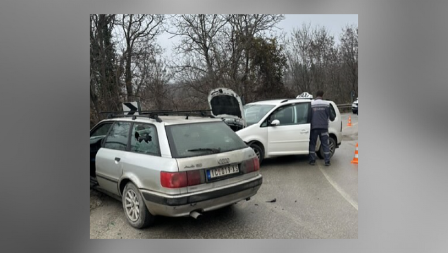 SREĆA U NESREĆI: LAKŠE POVREĐEN PEŠAK U UDESU Lančani sudar kod Prijepolja!