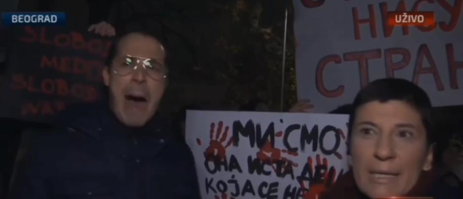 OVO JE DOKAZ DA IH ŽRTVE NE ZANIMAJU, VEĆ RUŠENJE VUČIĆA! Dok pomahnitali Đilasovac vređa predsednika, opoziciona novinarka se zahvaljuje (VIDEO)