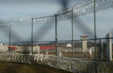 OSUĐEN STRIC IZ PAKLA Umesto da vodi brigu o maloletnoj bratanici, on je tri godine napastvovao