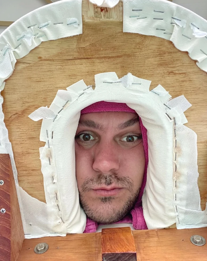 "ŠTA MU SE DESILO?" Miloš Biković zabrinuo fanove, ova fotografija izazvala opšti haos!