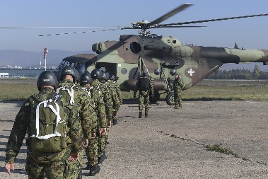 "UVEREN SAM DA ĆETE I UBUDUĆE USPEŠNO IZVRŠAVATI ZADATKE": Vučić čestitao Dan Ratnog vazduhoplovstva i protivvazduhoplovne odbrane