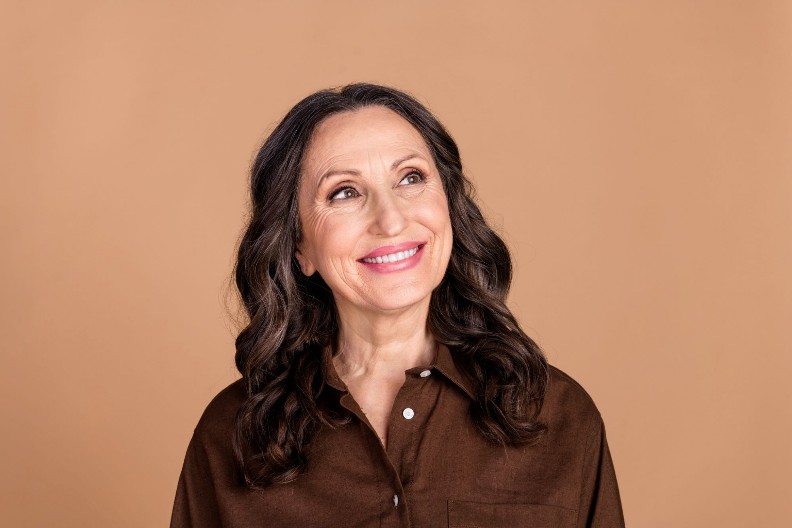 ZAŠTO NEKE ŽENE IZGLEDAJU MLAĐE OD SVOJIH VRŠNJAKINJA? Naučnici otkrili razlog, evo šta je u pitanju