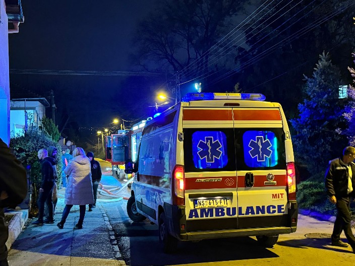 DETE POVREĐENO DOK JE PRELAZILO ULICU  Hitna pomoć intervenisala i zbog ove grupe pacijenata