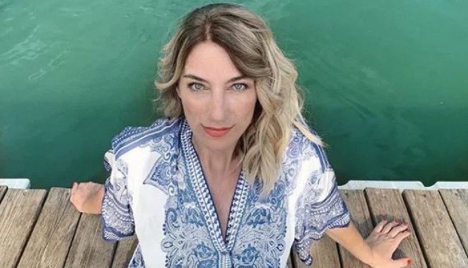 RAZVELA SE ANA STANIĆ! Pevačica stavila tačku na brak, a sada je otkriveno ko je njen novi partner