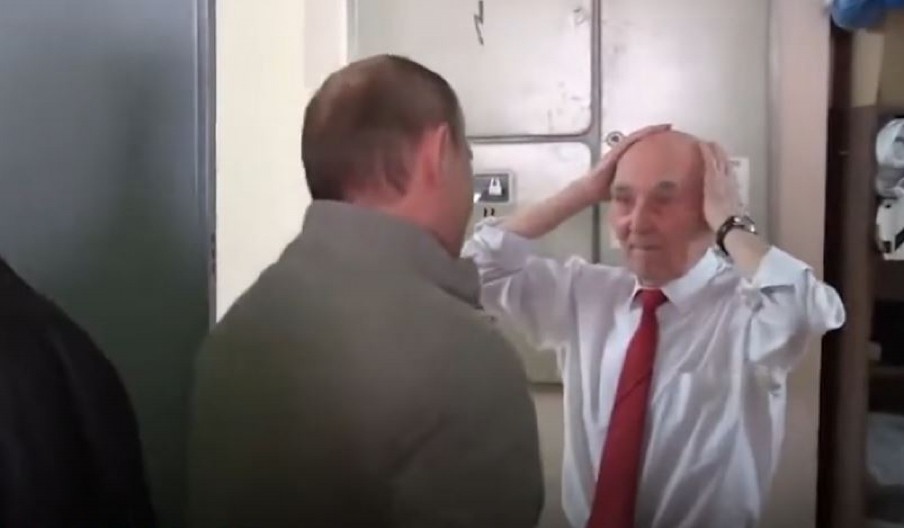 KO JE LAZAR KOJI JE OBLIKOVAO VLADIMIRA PUTINA! Misteriozni mentor iz Drezdena! (VIDEO)