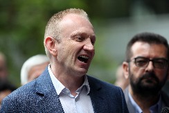 "SRBIJA OVO NIJE DOŽIVELA U NOVIJOJ POLITIČKOJ ISTORIJI" SPS: Osuđujemo nasilje Dragana Đilasa i napad na mlade aktiviste