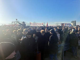 "SREĆAN SAM DA SAM DANAS OVDE, SA VAMA. MOJA SRBIJA!": Vučić pozdravio hiljade ljudi na otvaranju auto-puta od Koševa do Vrnjačke Banje (VIDEO)