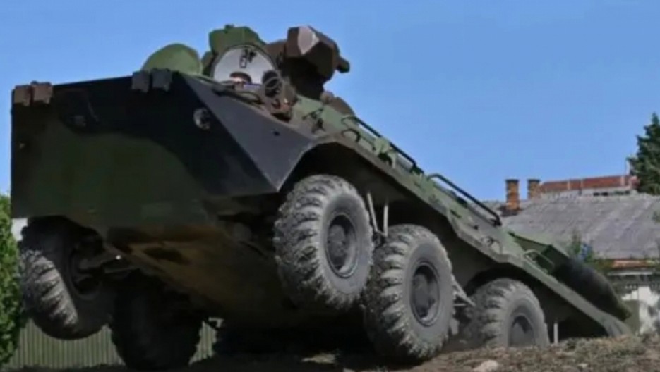 RUSKA ZVER U JEDINICAMA VOJSKE SRBIJE Ovo je moćni BTR-80A (VIDEO)