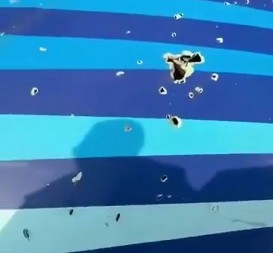 DA LI SU RUSI OBORILI AZERBEJDŽANSKI AVION? Novi snimak pokazuje šokantne detalje, sumnjive rupe nisu nastale od udara ptica! (VIDEO)