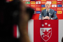 "CRNI SINE, ZAŠTO NE IGRAŠ U REALU, ŠTA ĆEŠ OVDE" Zvezdan Terzić otkrio ko je njegov ljubimac u Zvezdi i pitao ga: Zašto nemaš 100 miliona na računu?