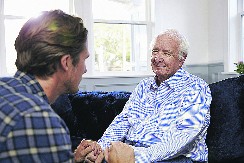 MOJ TATA VIŠE NE ZNA KO SAM JA Potresna ispovest sina čiji je otac oboleo od demencije