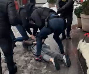 UHAPŠEN MUŠKARAC KOJI JE UKRAO AUTOMOBIL U UGRINOVCIMA Bežao od policije, pa oštetio druga vozila