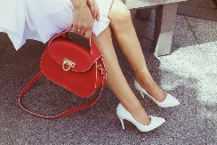 NEMA ŽULJEVA, GRČEVA, IZUVANJA Jednostavan trik koji će vam pomoći da izaberete udobne štikle