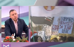 DO JUČE BIO VELIKI RUSOFIL I NACIONALISTA A DANAS PRIZIVA DA ZAPAD SMENJUJE VUČIĆA SA VLASTI!