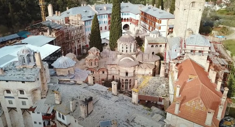 ARHIEPISKOP ANASTASIJE U KRITIČNOM STANJU: Prebačen vojnim avionom u bolnicu