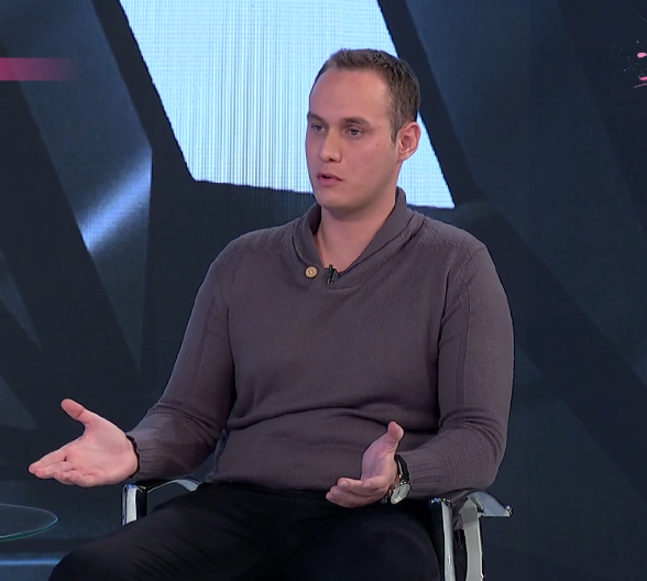 STUDENT OTKRIO: "Blokade fakulteta krenule sa fakulteta gde je glavni Dinko Gruhonjić koji bi otvarao pabove u srpskim crkvama!" (VIDEO)