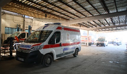 "BEBA MI JE PLAVA, NE DIŠE I NE PLAČE!" Hitnoj u Beogradu stigao je JEZIV POZIV - žena se porodila u kući, tada je nastao HAOS!