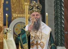 "KAD PRONAĐETE HRISTA, NEMA POTREBE ZA SUROGATIMA!"Patrijarh osveštao novu kuću za lečenje bolesti zavisnosti!