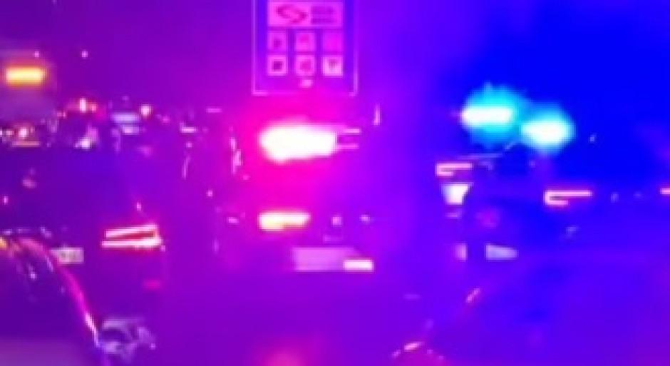 TEŠKA SAOBRAĆAJKA KOD PADINSKE SKELE Vozila smrskana, Hitna vozi povređene