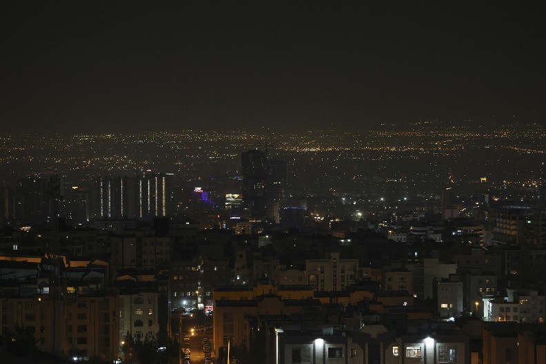 SUDIJE UBIJENE ISPRED VRHOVNOG SUDA Pucnjava u Teheranu, bili odgovorni za slučajeve terorizma i špijunaže!