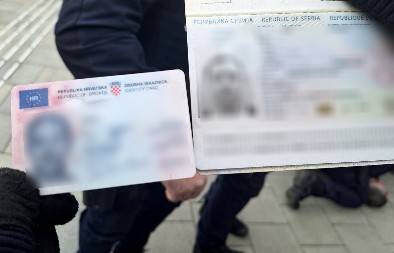 OSUMNJIČENI ZA UBISTVO U SREMSKOJ MITROVICI KRIO SE U BEGRADU NA VODI  Detalji hapšenja osumnjičenih za likvidaciju sina lokalnog privrednika