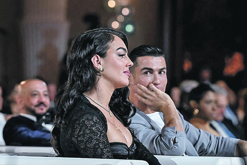 STIGLA JE VLADAVINA VODOLIJE, SPREMITE SE Ovih 5 horoskopskih znakova očekuju sudbinske promene, ali i besparica!