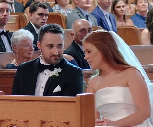 MAJKO MILA, KAKVA SKANDALČINA NA VENČANJU Mladoženja priznao nešto šokantno usred CRKVE – mlada ostala bez reči! (VIDEO)