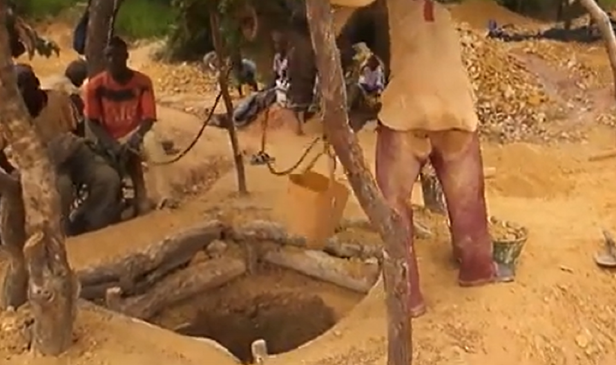 JEZIVA TRAGEDIJA U RUDNIKU ZLATA 13 mrtvih, među njima i deca