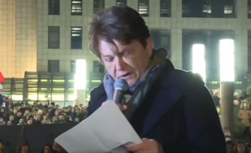 KO JE BJELOGRLIĆ, HEROJ ĐILASOVOG PROGLASA, KOG NEĆE STUDENTI Osuđen zbog prebijanja, sticao preko Srbije koju pljuje iz Hrvatske