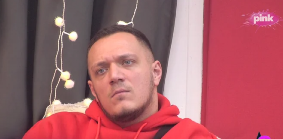 GASTOZU STIGLA ŠIFROVANA PORUKA U DVORIŠTU! Marinković zanemeo od šoka, u sve umešana i njegova bivša žena!