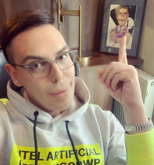 NIKO GA NE BI PREPOZNAO! Evo kako je Boki 13 izgledao pre svih operacija, ne liči na sebe (FOTO)