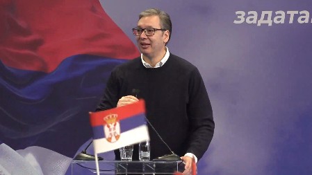 VUČIĆ SE OBRATIO NARODU U KIKINDI "U Srbiji će narod da se pita na izborima, revolucija neće biti!" (VIDEO)