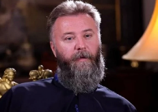 ZAŠTO I KOME SE KVARI SVETA VODICA? Otac Predrag objasnio