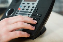 FIKSNI TELEFONI ODLAZE U ISTORIJU? Kraj jedne ere, počinje masovno ukidanje