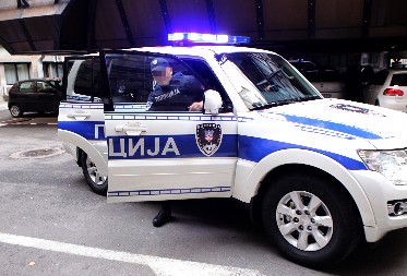 DETALJI POKUŠAJA UBISTVA U TRSTENIKU! Policija uhapsila ženu (32) koja je bivšeg izbola nožem, on prekršio zabranu prilaska