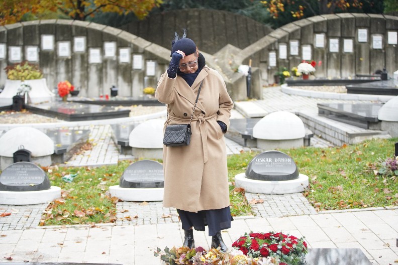 POZNATO U KAKVOM JE STANJU ANA BEKUTA! Pojavio se lekarski izveštaj, ovo je prava istina o njenom zdravlju (FOTO)