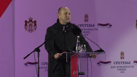 KNEŽEVIĆ "ZAPALIO" SREMSKU MITROVICU Vojvodina je Srbija, Kosmet je Srbija, a Crna Gora i Srbija - to su braća najmilija!