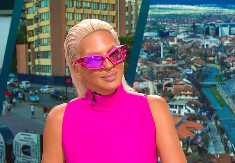 KARLEUŠA ŠOKIRALA PRIZNANJEM O TRUDNOĆI Ovim rečima izazvala haos: "Da rodim još jednu bebu..."