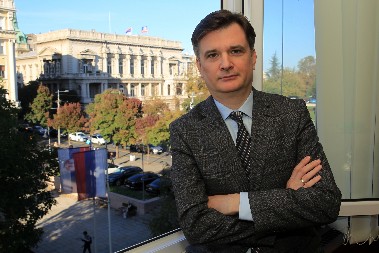 "DALEKO BILO DA ŽELIM DA ŽIVI NA ULICI" Oglasio se Jovanov o Marinikinom stanu u Novom Sadu: "ČEMU NERVOZA?"