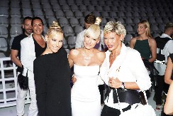 NATAŠA BEKVALAC OBJAVILA NAJLEPŠE VESTI Sestre Dragana i Kristina javno čestitale, zašto da se krije?