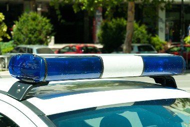 TINEJDŽER NUDIO DEČAKU 200 DINARA DA UĐE U KOMBI! Dva pokušaja otmice dece u Beogradu i Mladenovcu šokirala Srbiju!