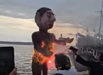 MOJ OTAC JE PONOSAN JER ME MRZE ZLIKOVCI KOJI SU MU UBILI OCA, DEDE I STRIČEVE Vučić oštro o paljenju lutke sa njegovim likom