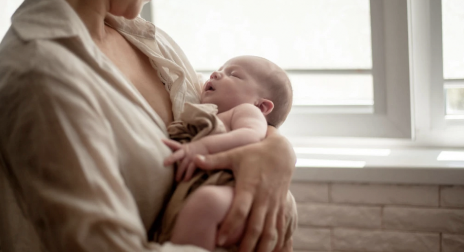 BLIZANCI ZA JEDNU OD HRABRIH MAMA! U porodilištu u Srpskoj Atini 21 nov život!