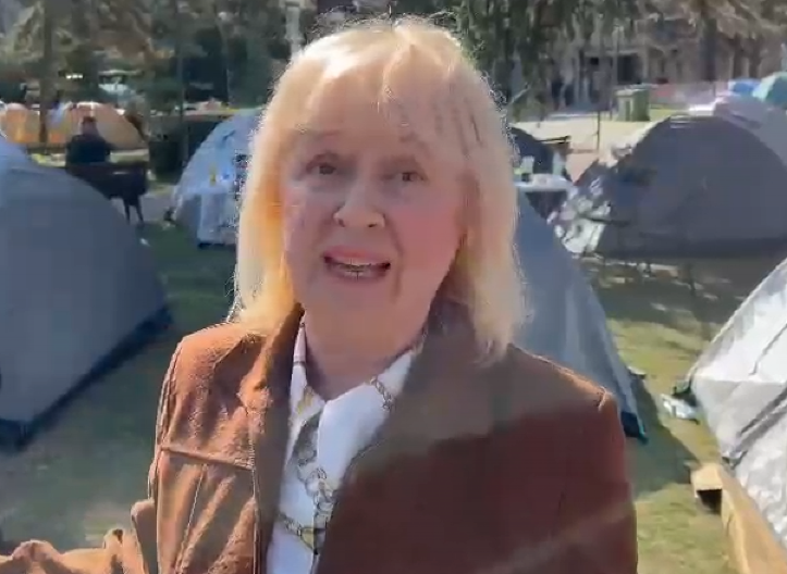 ''SVET HOĆE DA POKAŽE DA U SRBIJI NEMA ONIH KOJI HOĆE DA UČE''! Profesorka Vujović poslala važnu poruku: Ne damo im! (FOTO/VIDEO)