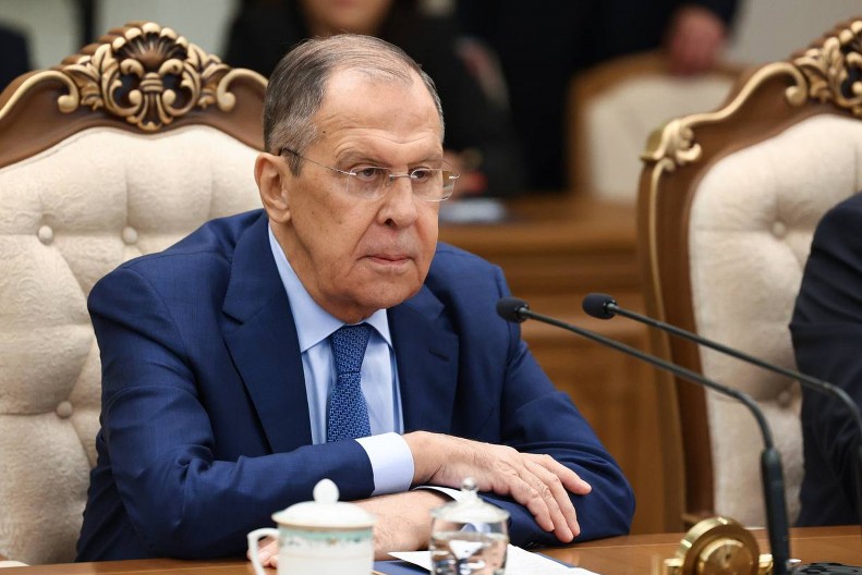 LAVROV UPOREDIO URSULU FON DER LAJEN SA HITLEROM "Firer Ursula mobilizuje Evropu!"