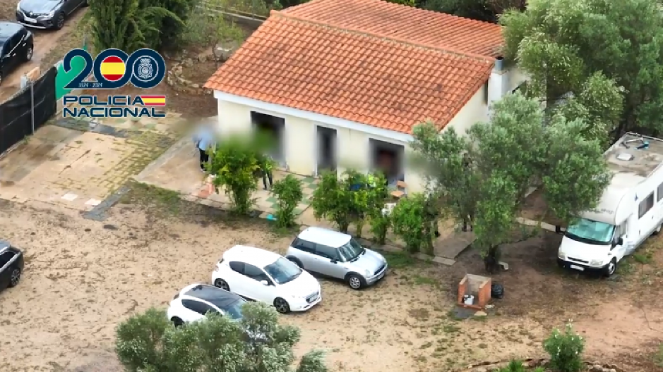 SRBI U ŠPANIJI KUPOVALI STANOVE LAŽNIM NOVCEM Evropol pohapsio opasnu kriminalnu grupu (FOTO)